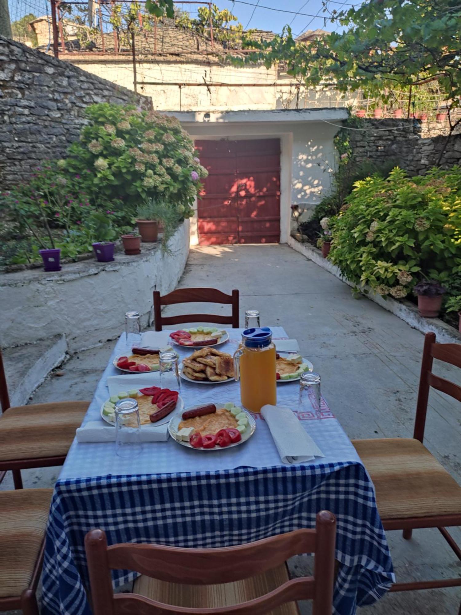 Guesthouse 1805 Gjirokastër Exterior foto